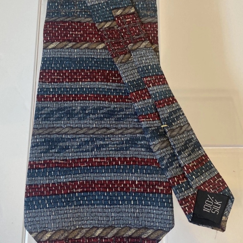Vintage Oscar De La Renta Classic Rope Design Print 100% Silk Tie Red Blue